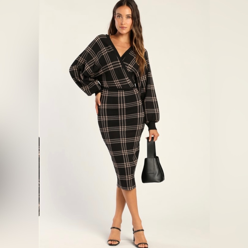 ✨Lulu’s | Plaid Your Love Black Midi Sweater Dress